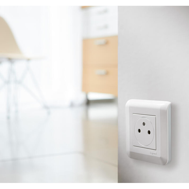Legrand - Mosaic - Prise de Courant complète - 1 poste (2M) - 16A - 250V - 080251+277802L+278111L