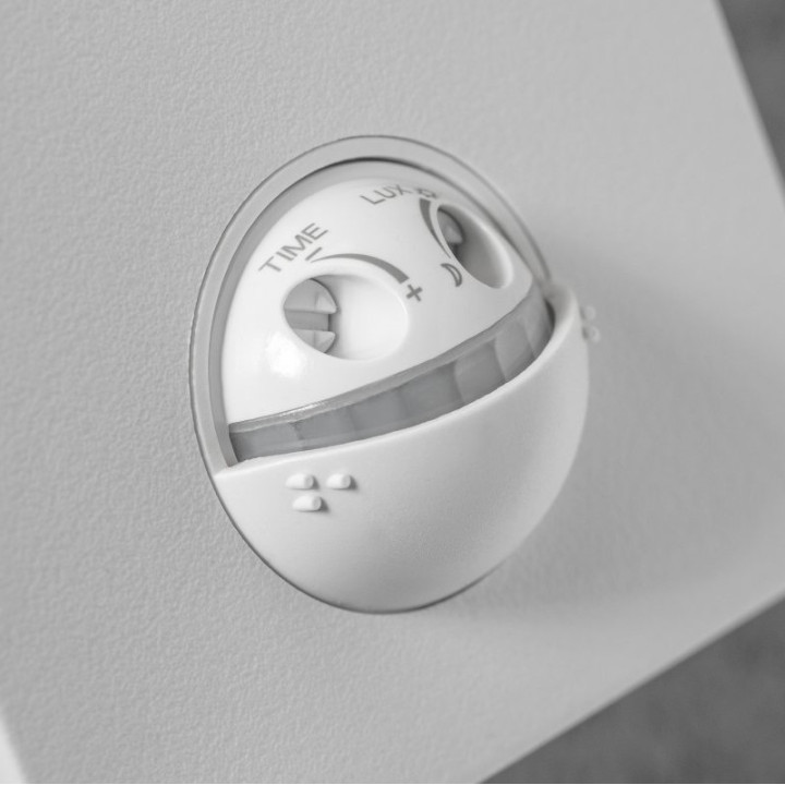 GTV Lighting - Applique murale LED Paris avec détecteur - 10W - 4000K - Blanc - Réf : LD-PAR10W40-00
