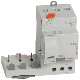 Legrand - Bloc diff adapt DX³-vis-3P-400 V-40 A-type AC-300 mA-disj 1 mod/pôle - Réf : 410474