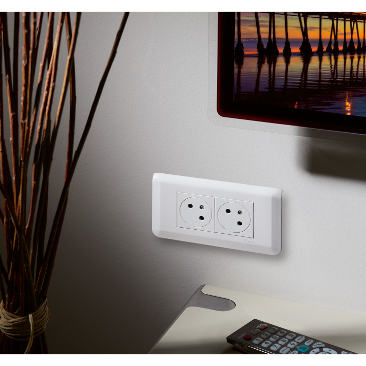 Legrand Plaque de finition horizontale Mosaic pour 4 modules blanc - EU - Réf : 277814L