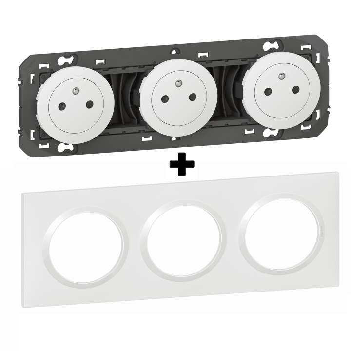 Legrand Dooxie - Prise de courant 3x2P+T 16A pré-câblé + plaque - Blanc - 600333-600803