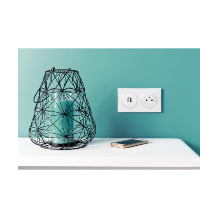 Legrand - Prise de courant Legrand dooxie 2P+T Surface 16A finition blanc - Réf.: 600335x10