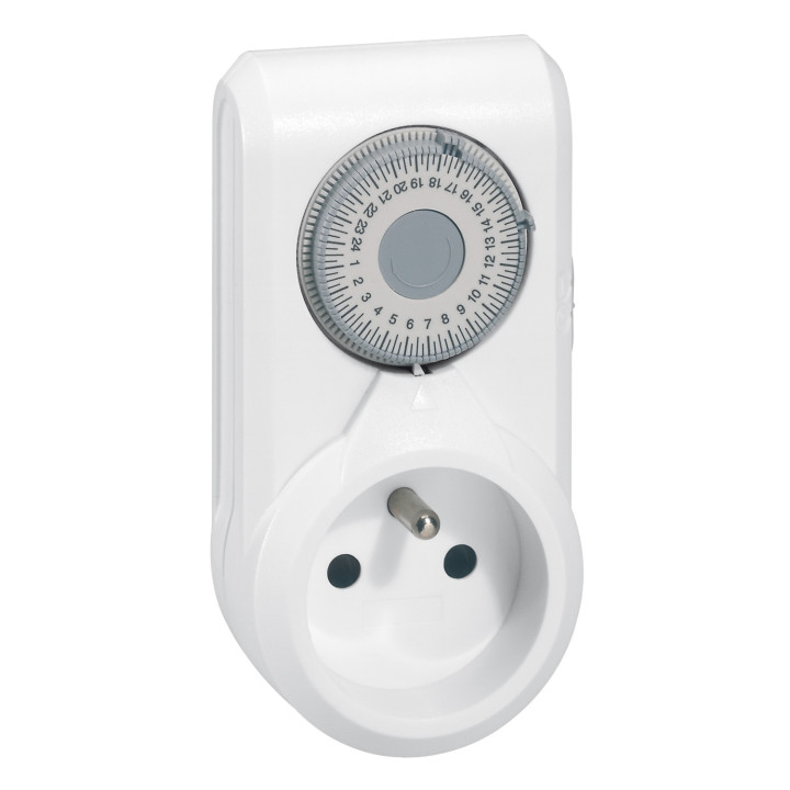 Legrand - Programmateur ménager journalier avec fiche 2P+T et socle 2P+T 16A - Réf : 095860