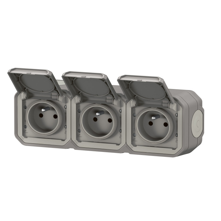 Legrand - Plexo - Triple prise de courant - Saillie - 2P+T - 16A - 230V - horizontal - IP55/IK07 - Réf : 069680L+069564L