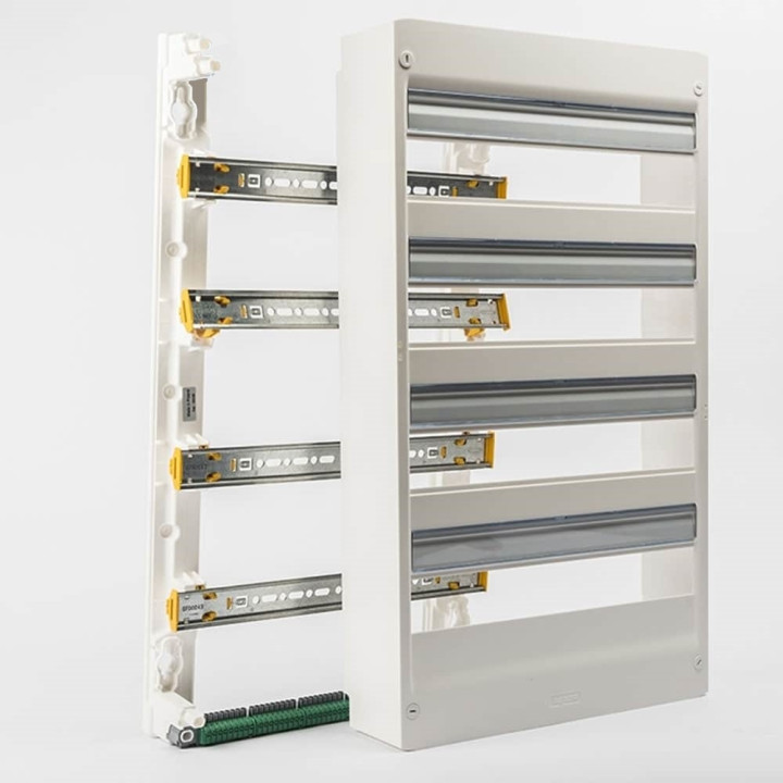 Legrand - LOT - Coffret DRIVIA 72M + 8 peignes horizontaux + 1 peigne vertical - Réf : 401224+404928+405002
