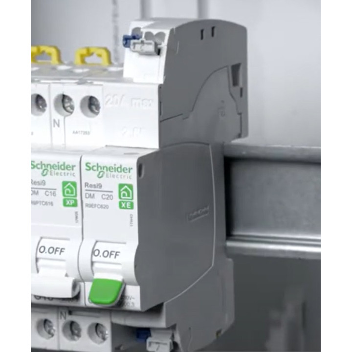 Schneider - Schneider Resi9 XE unixe - système repiquage universel pour disjoncteur xe - Réf : R9EXHC01