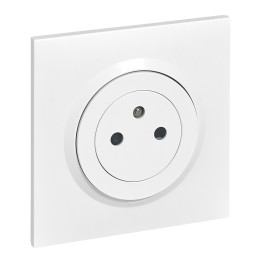 Legrand - Dooxie - prêt à poser en encastré - Prise 2P+T complète avec plaque de finition blanche Réf : 600335+600801