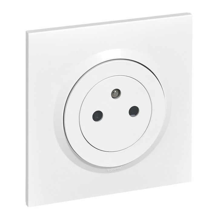 Legrand - Dooxie - prêt à poser en encastré - Prise 2P+T complète avec plaque de finition blanche Réf : 600335+600801