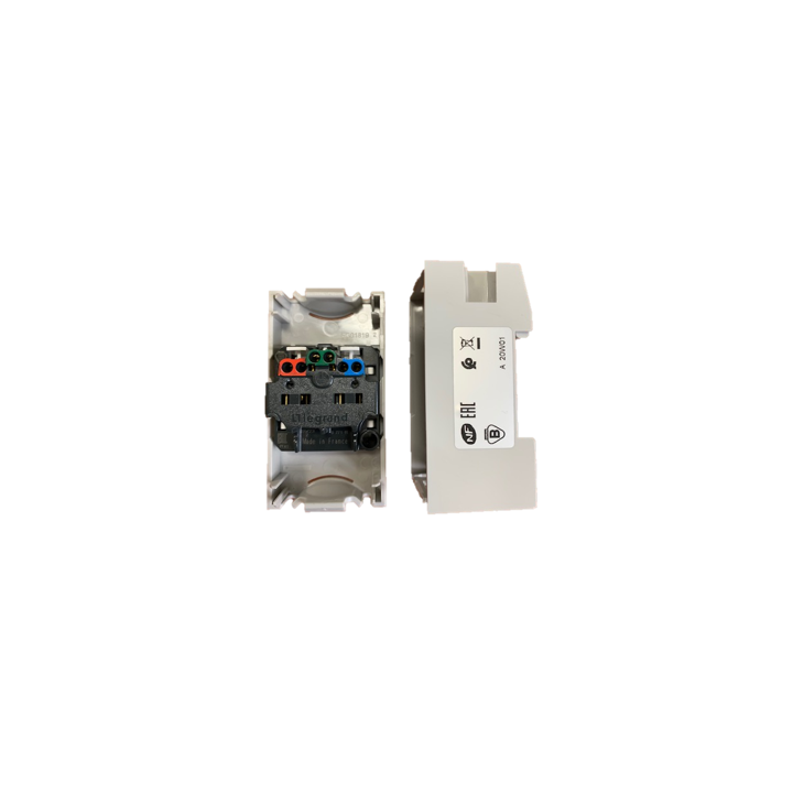 Legrand - LOT - PC 2P+T 16A 220V  Modulaire x 2 + disjoncteur 16A AUTO - 004280x2 + 406783x1